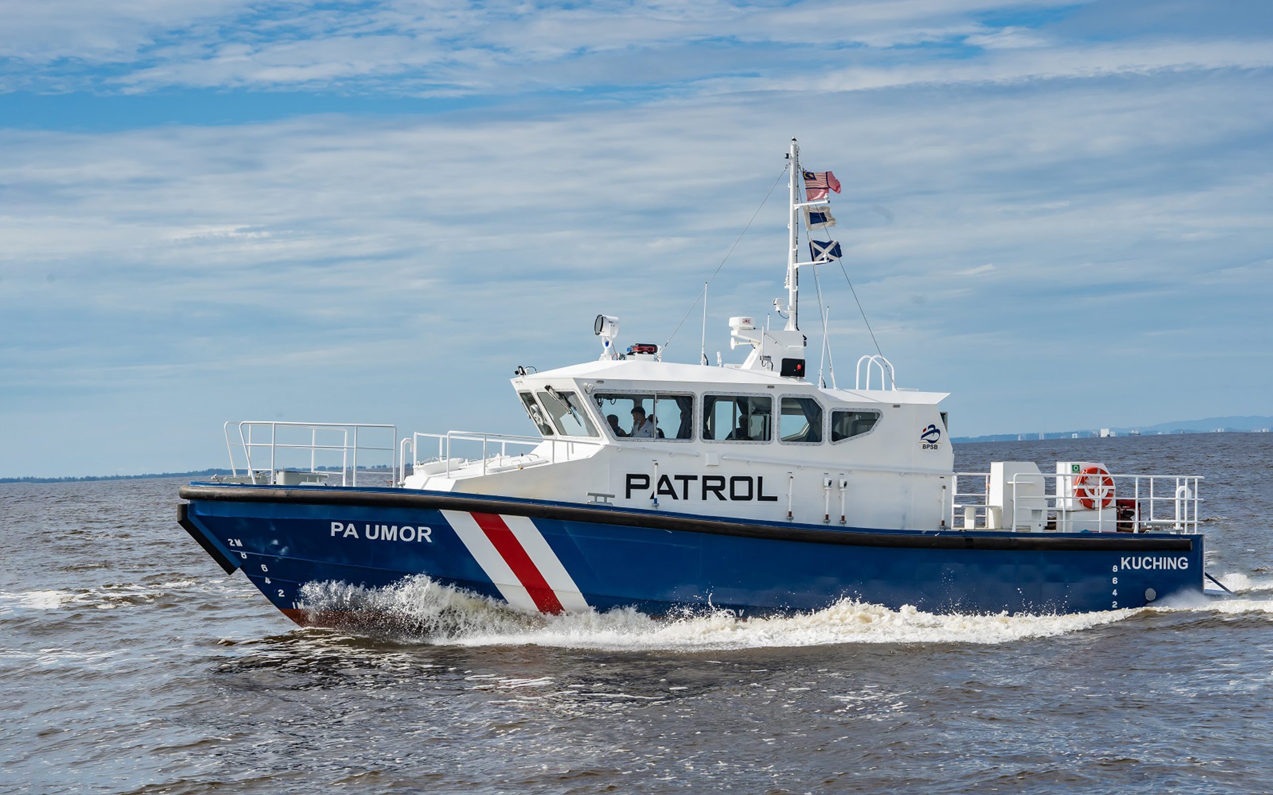 17M Patrol Boat